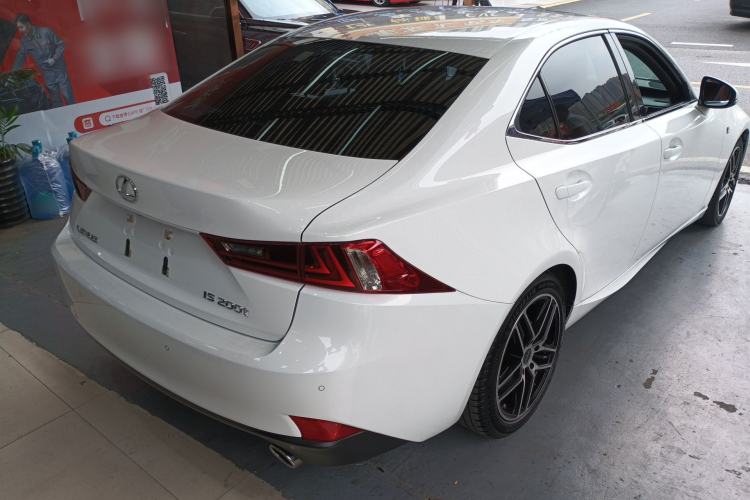 Used Lexus IS 2015 200t F SPORT