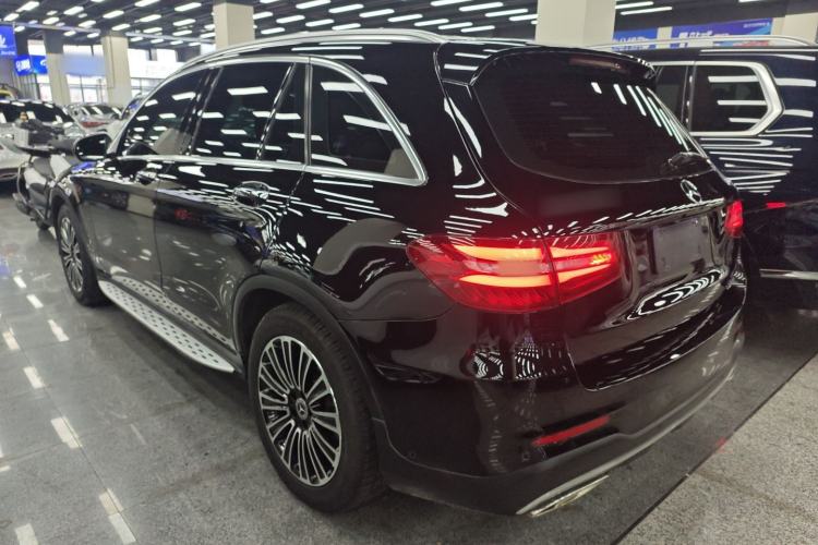 Used Mercedes-Benz GLC 2018 Facelifted GLC 260 4MATIC Dynamic Edition Exterior 2