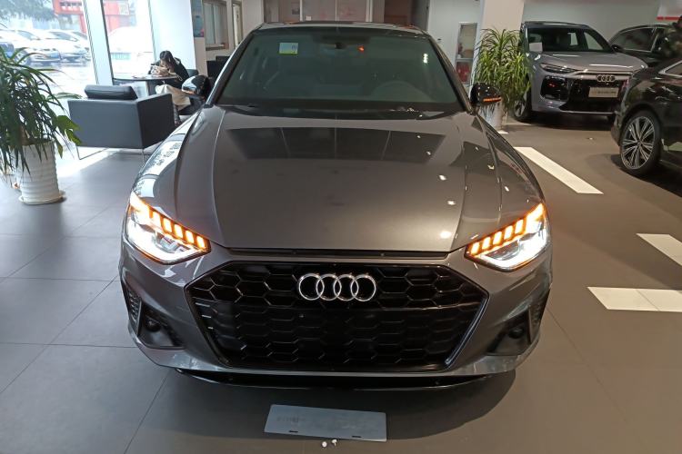 Used Audi A4L 2023 40 TFSI Luxury Dynamic Model
