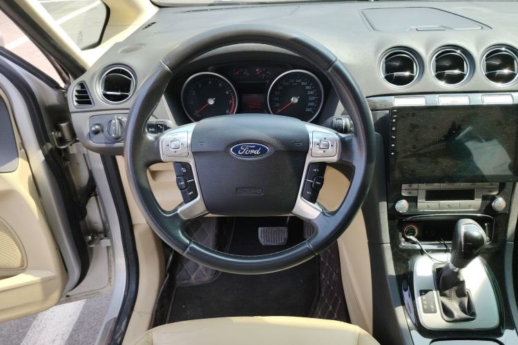 Used Ford S-MAX 2008 2.3L 7-Seater Luxury Version