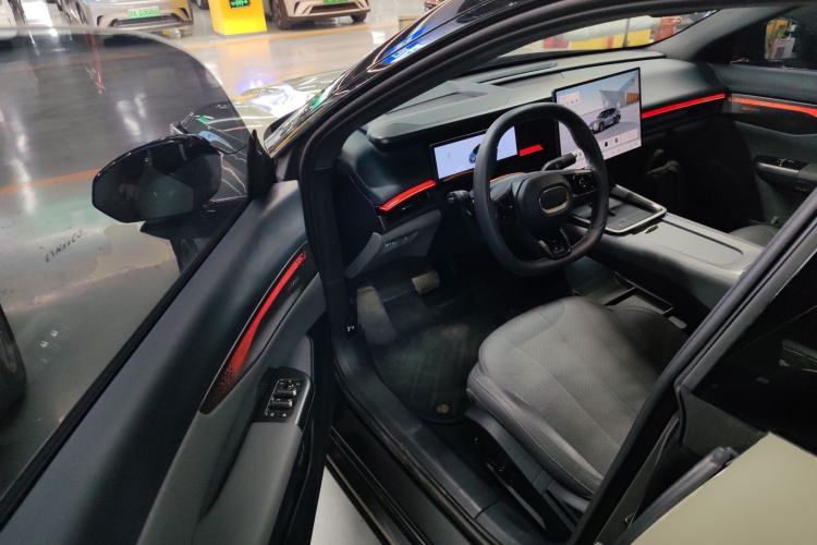 Used Lynk & Co 07 2024 EM-P 126 Long-Range Halo