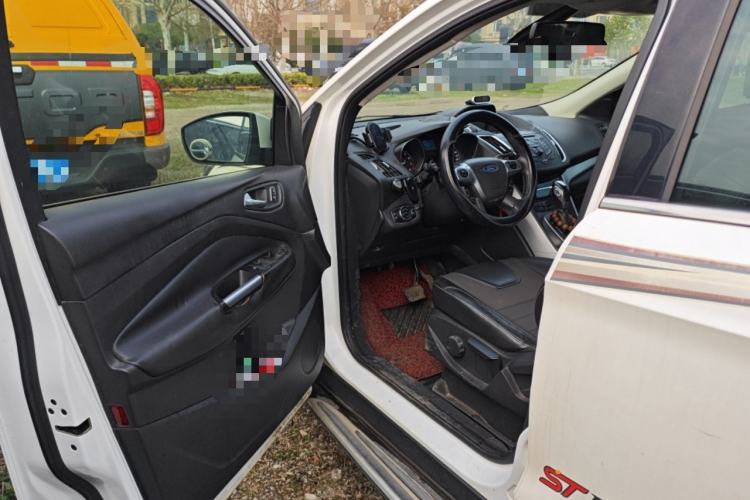 Used Ford Kuga 2013 1.6L GTDi Two-Wheel-Drive Trend Model