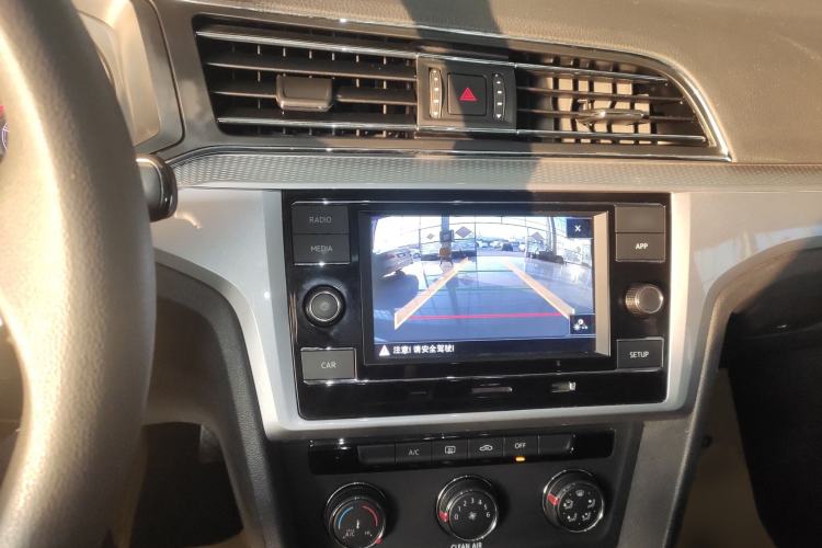 Used Volkswagen Lamando 2019 230TSI DSG Fashion Edition China VI
