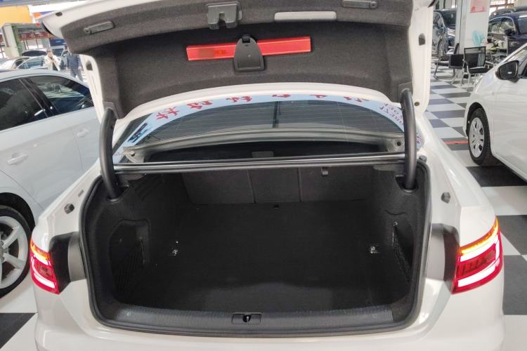 Used Audi A4L 2019 40 TFSI Fashion Version China V
