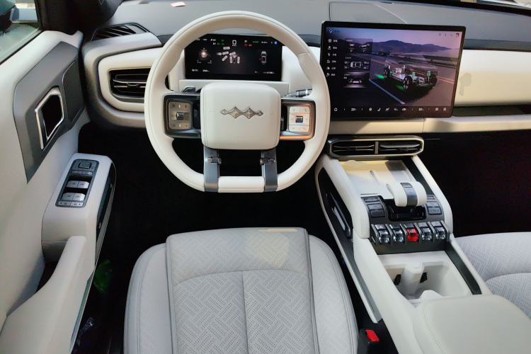 Used Formula Leopard Titanium 3 2025 501KM All-Wheel Drive Intelligent Driving Ultra Version