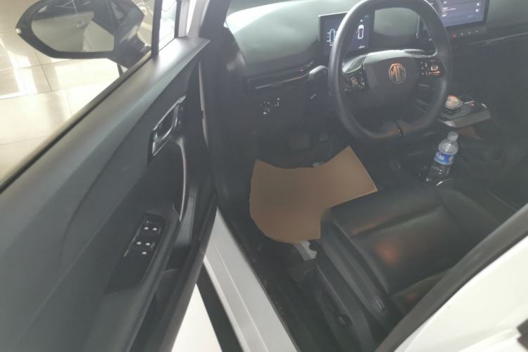 Used MG 4 EV 2022 425 km Luxury Edition
