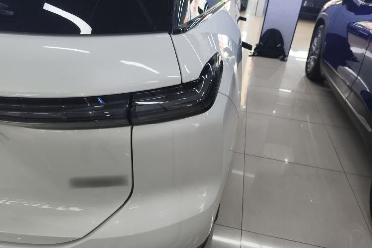 Used Nio ES7 2022 75 kWh Right Rear Taillight