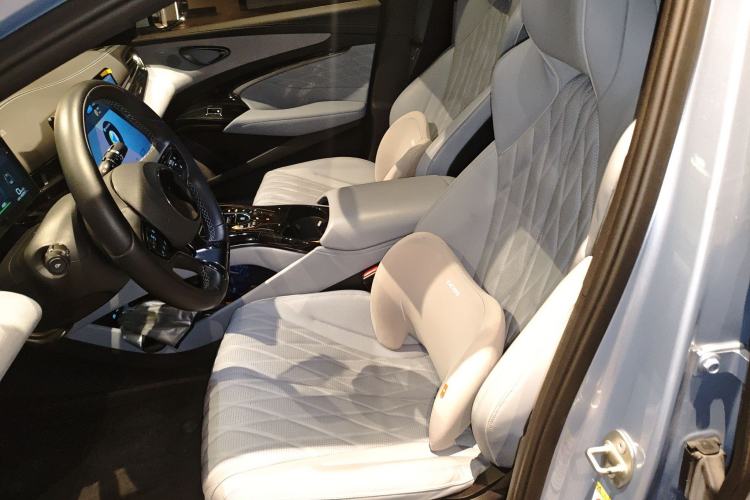 Used BYD Seal 2022 550 km Standard Range Rear-Wheel Drive Prestige Version