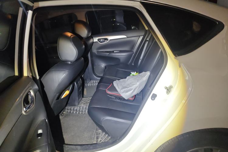 Used Nissan Sylphy 2014 1.6XV CVT Deluxe Edition
