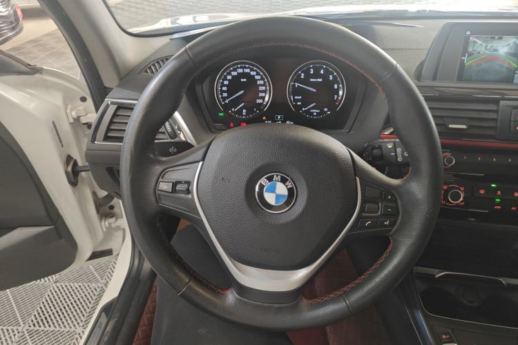Used BMW 1 Series 2018 118i Sport Design Package Steering Wheel