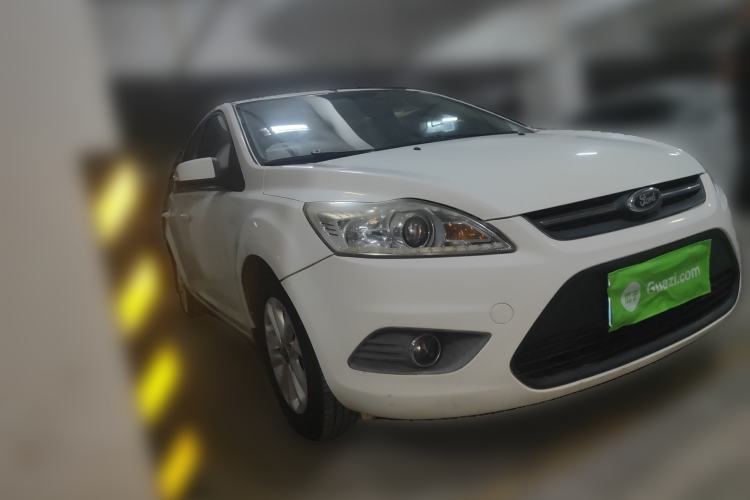 Used Ford Focus 2013 Sedan Classic 1.8L Manual Base Model
