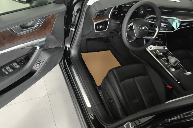 Used Audi A6 2021 allroad quattro Explorer 55 TFSI Prestige Off-Road Model
