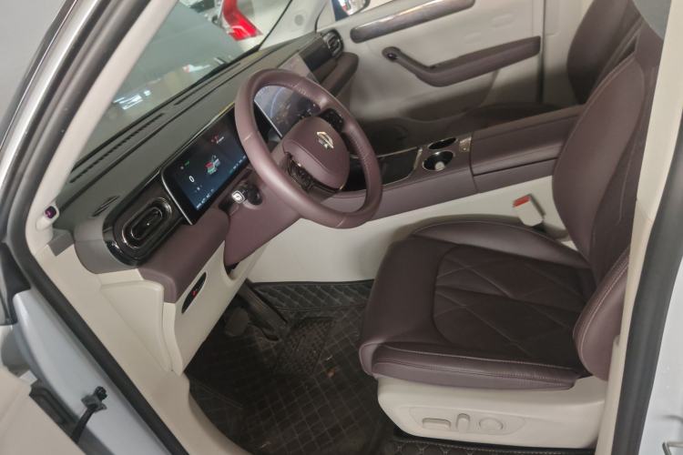 Used Leapmotor C11 2024 Range-Extended 300 Luxury Edition
