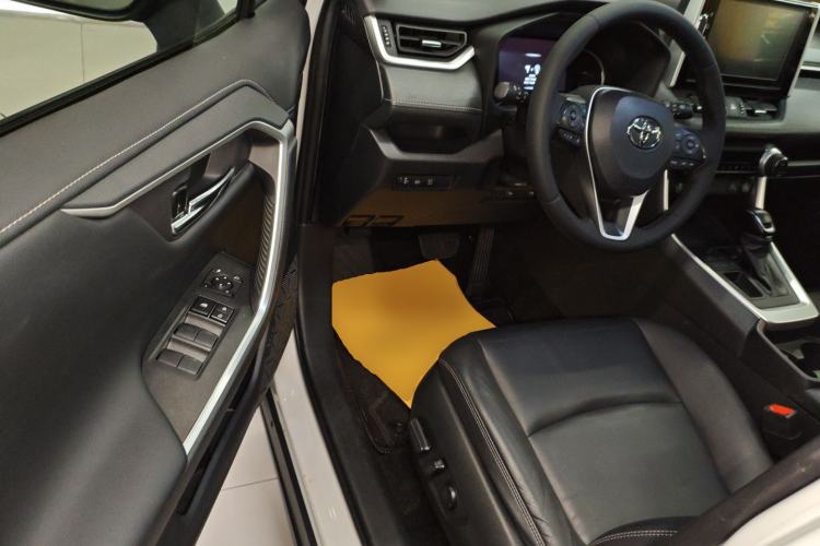 Used Toyota RAV4 2020 2.0L CVT Two-Wheel Drive Fashion PLUS Edition
