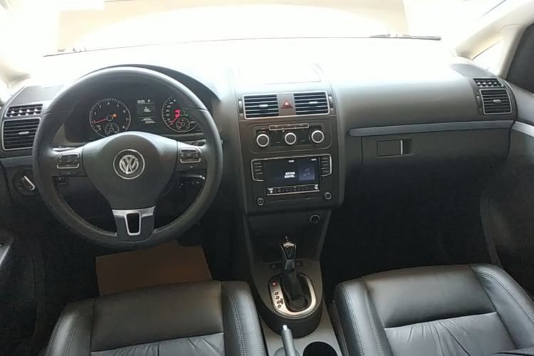 Used Volkswagen Touran 2015 1.4T DSG Comfort Edition 5 Seats