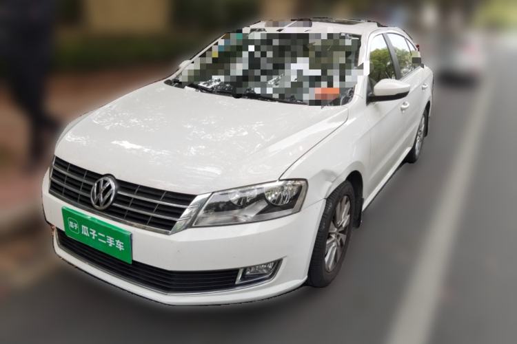 Used Volkswagen Lavida 2013 Restyled Classic 1.6L Manual Comfort Edition