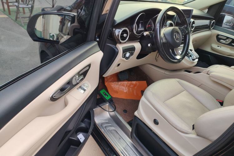 Used Mercedes-Benz V-Class 2018 V 260 Avantgarde Edition China V
