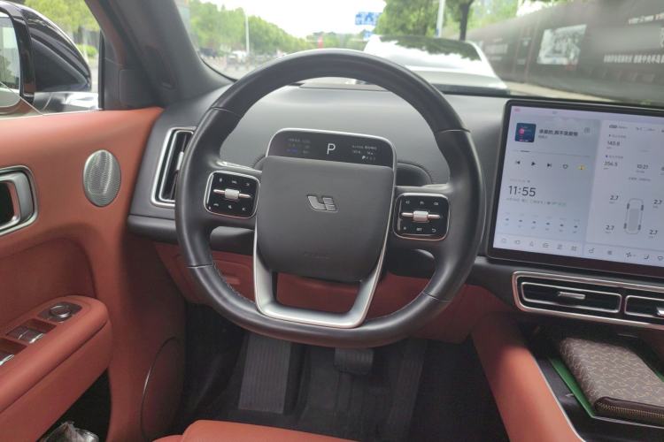 Used Li Auto L8 2023 Pro Model Steering Wheel