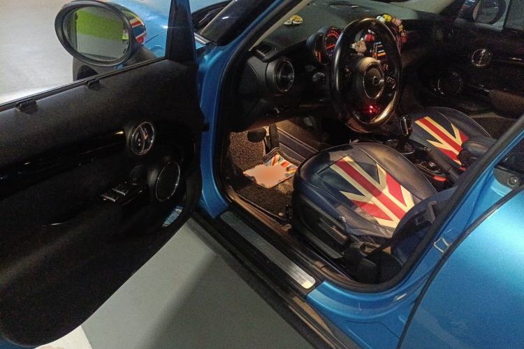 Used MINI 2018 1.5T ONE Five-Door Edition Driver Seat