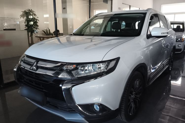 Used Mitsubishi Outlander 2017 2.0L Two-Wheel Drive Glory Edition 5 Seats