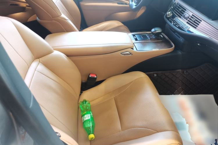 Used Lexus LS 2021 500h Excellence Edition
