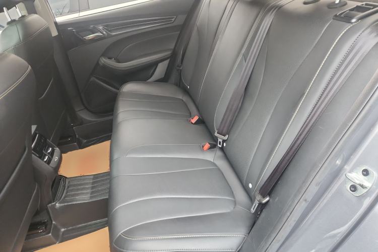 Used Roewe i5 2021 1.5L CVT Diamond Edition
