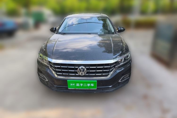 Used Volkswagen Passat 2019 280TSI Business Edition China VI Front