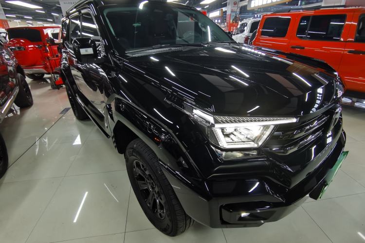 Used Tank 400 New Energy 2024 Hi4-T Off-Road Edition Front Right 45 Deg