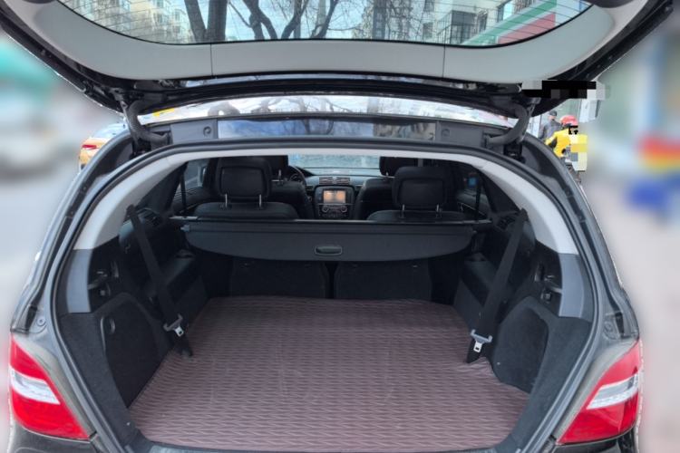 Used Mercedes-Benz R-Class 2014 R 400 4MATIC Business Model Trunk