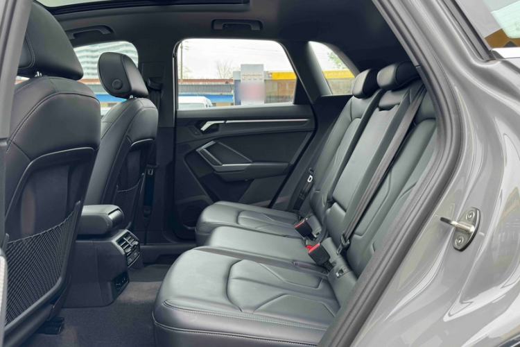 Used Audi Q3 2024 35 TFSI Advanced Style Edition Interior 7