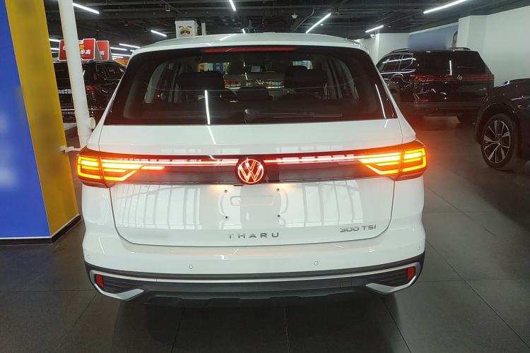 Used Volkswagen Tharu 2023 300TSI Two-Wheel-Drive Crescent Edition
