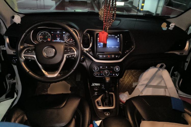 Used Jeep Cherokee 2014 2.4L Luxury Edition