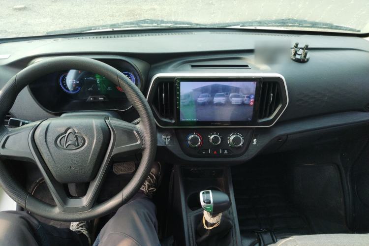 Used CHANGAN KAICHENG Ruixing EM80 2024 Comfort-Style 6-Seater 41.86 kWh Center Console