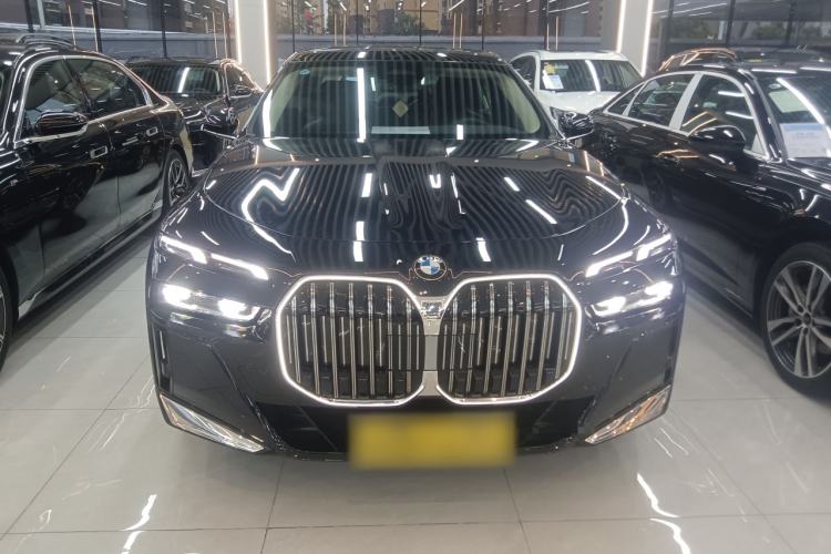 Used BMW 7 Series 2023 735Li M Sport Package
