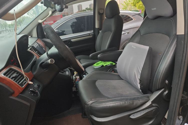 Used SAIC MAXUS G10 2016 1.9T Automatic Elite Edition Diesel China V Emission Standard Left Front Seat