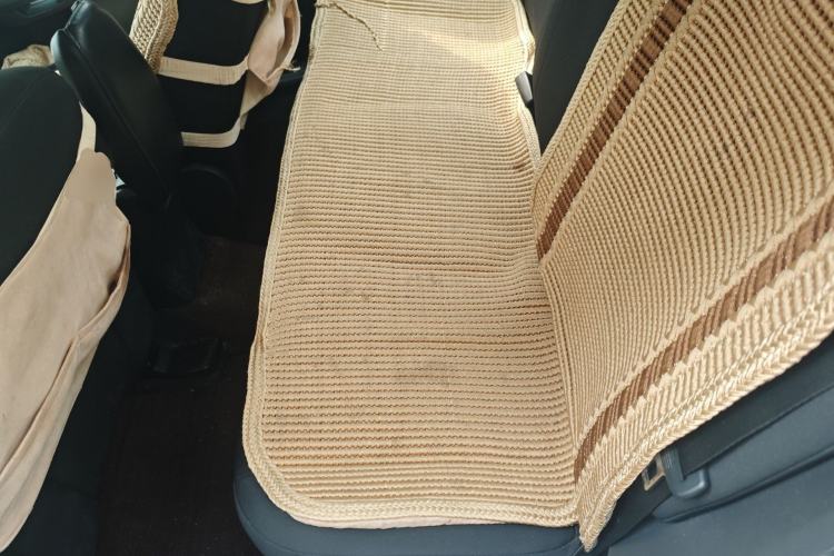 Used Ford Escort 2019 Revised 1.5L Automatic ZhiXiang Version (Tire Pressure Monitoring) China VI Standard Left Rear Seat