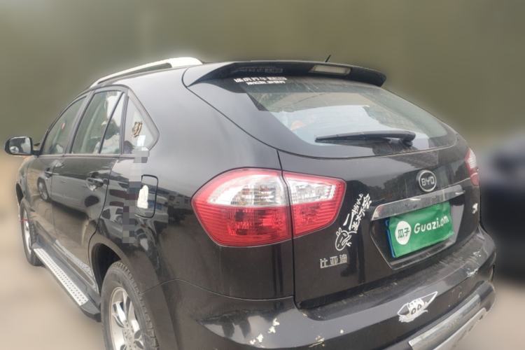 Used BYD S6 2014 2.0L Manual Luxury 5-Seater