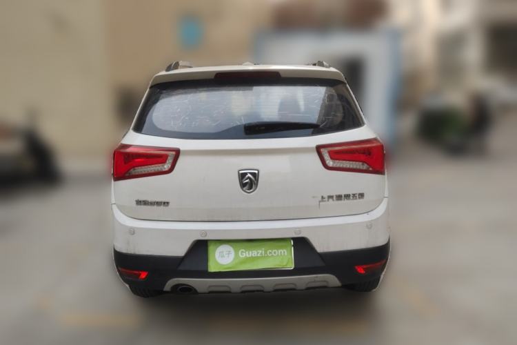 Used Baojun 560 2015 1.8L manual luxury version