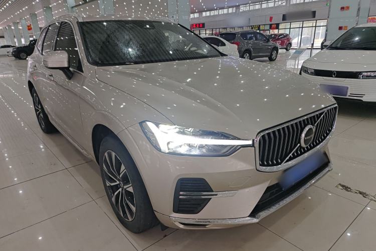 Used Volvo XC60 2023 B5 4x4 Smart Luxury Edition
