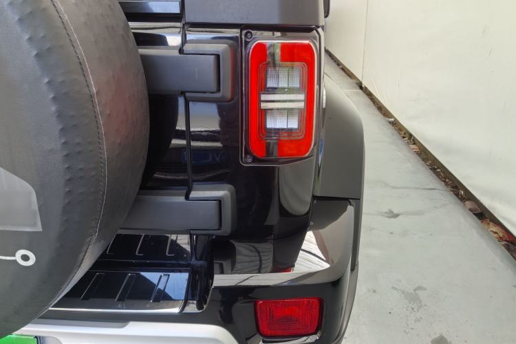 Used BAIC Off-Road BJ40 2023 2.0T Automatic Four-Wheel Drive Urban Hunter Edition Chivalrous Type
