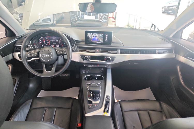 Used Audi A4L 2019 40 TFSI Fashion Edition China VI Emission Standard
