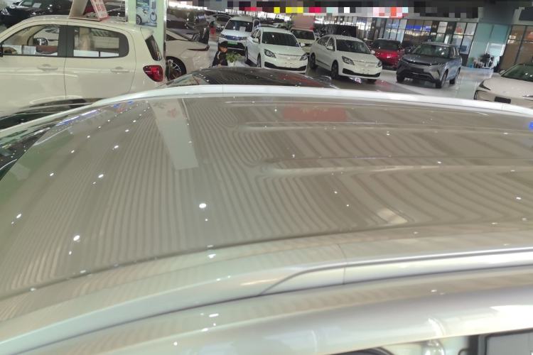 Used AION Y 2025 Plus 430 Smart Edition Roof