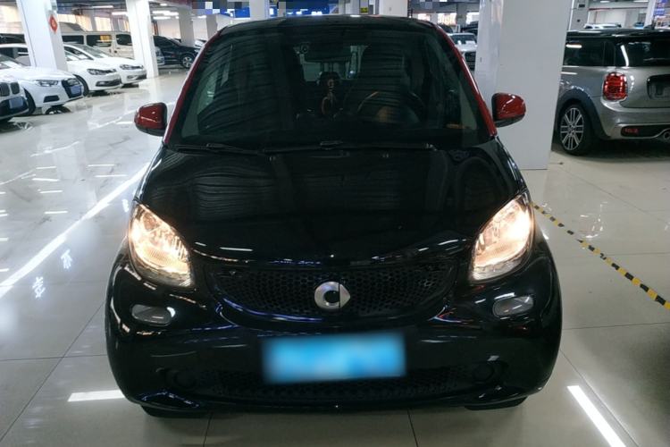 Used smart fortwo 2016 0.9T 66kW Hardtop Pioneer Edition
