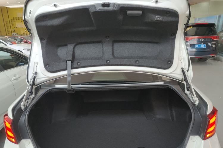 Used Toyota Crown 2018 2.0T Fashion Edition
