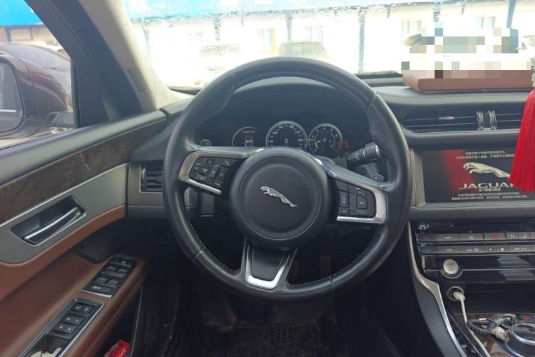 Used Jaguar XFL 2018 XFL 2.0T 250 PS Luxury Edition