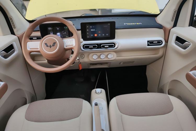 Used Wuling Hongguang MINIEV 2024 3rd Generation 215km Advanced Version Center Console
