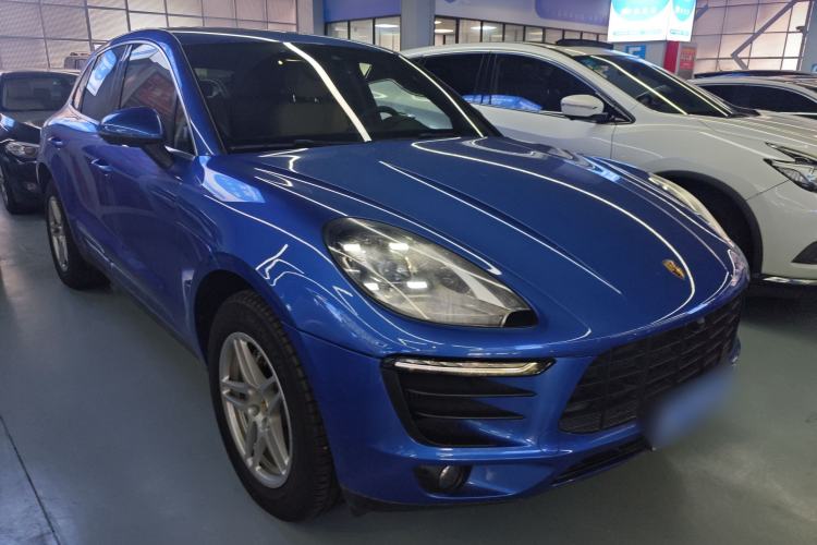 Used Porsche Macan 2017 Macan S 3.0T Front Right 45 Deg