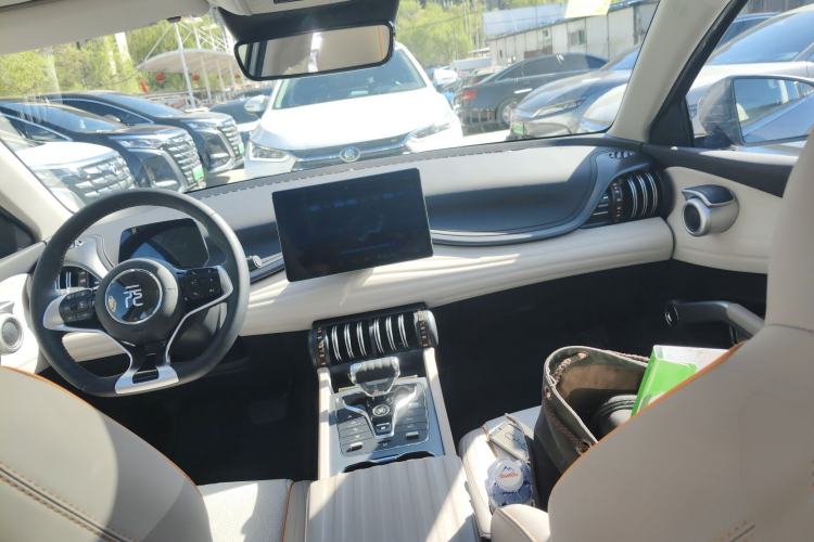 Used BYD Yuan PLUS 2024 Honor Edition 510KM Beyond Model Center Console