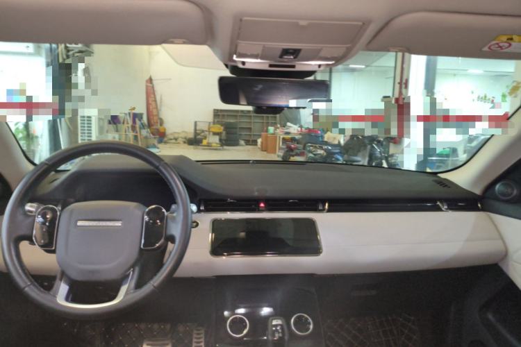 Used Land Rover Range Evoque 2020 249 PS R-DYNAMIC SE Sport Technology Edition Center Console