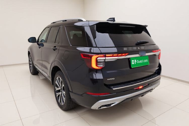 Used Ford Explorer 2024 2.3T EcoBoost Four-Wheel Drive Titanium Edition 7 Seats